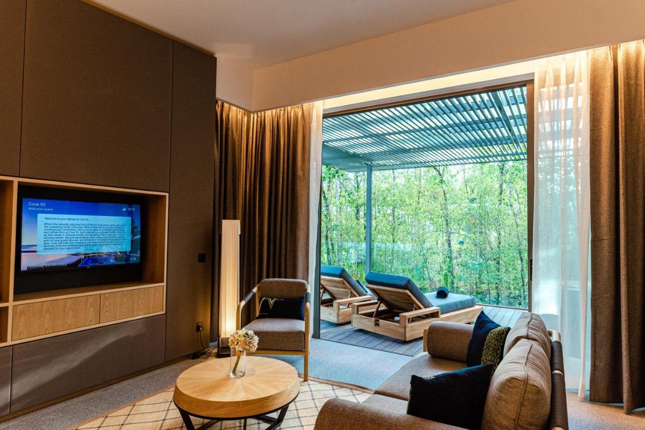 Cove 55 Hotel Santubong Eksteriør billede