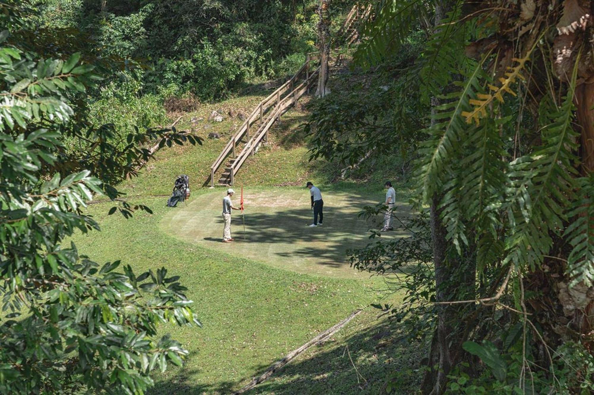 Cove 55 Hotel Santubong Eksteriør billede
